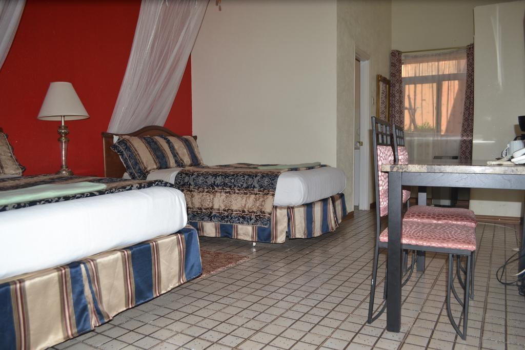 Executive Airport Hotel Entebbe Chambre photo