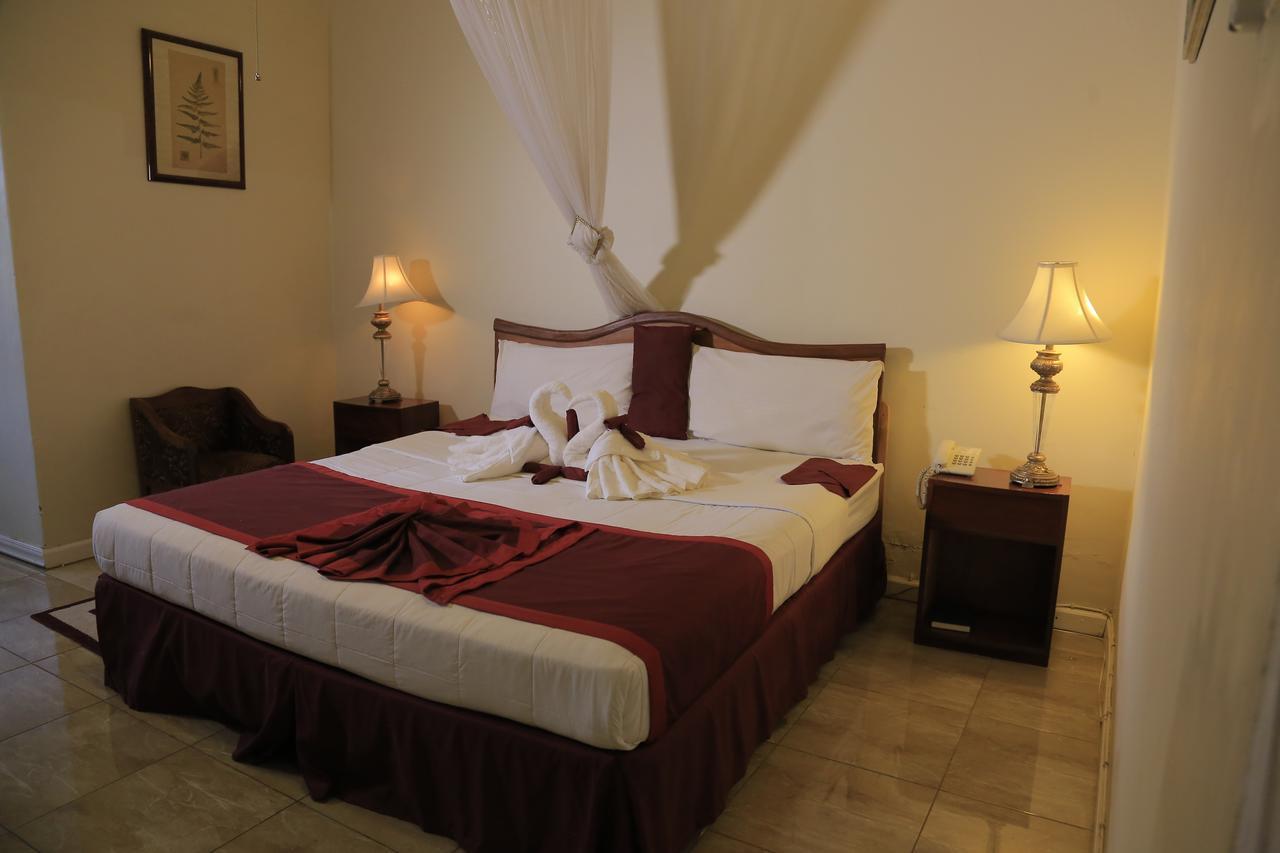Executive Airport Hotel Entebbe Extérieur photo