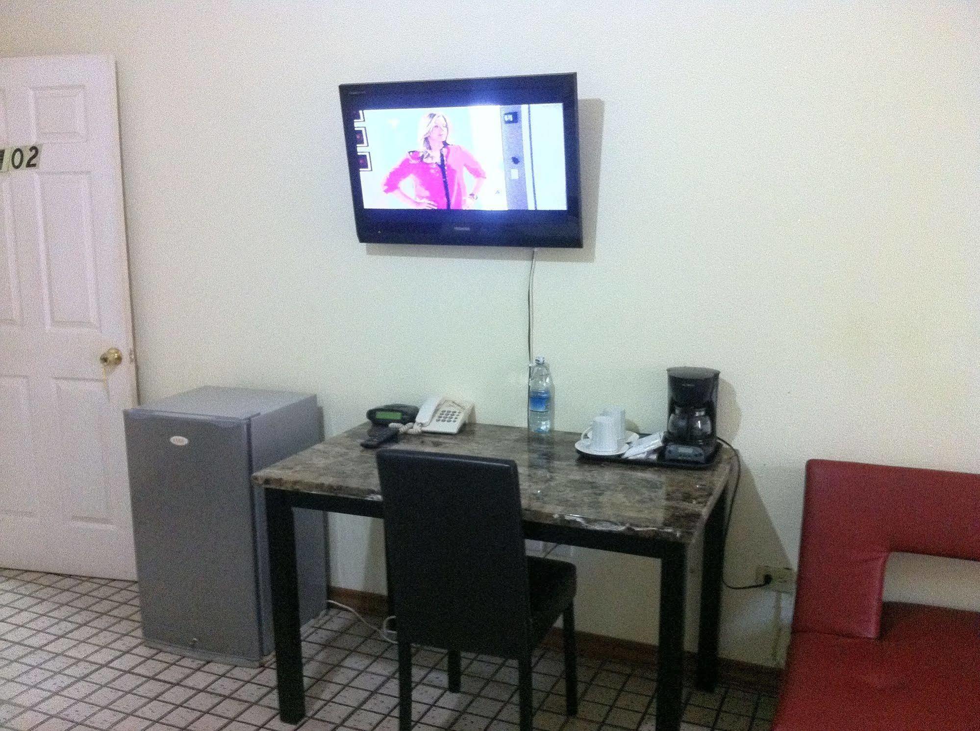 Executive Airport Hotel Entebbe Extérieur photo